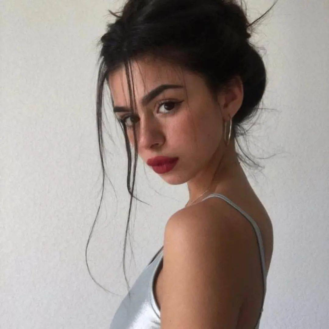 BaileyJulia (williamhenry.lens) Lens social identity (.lens handle) PFP