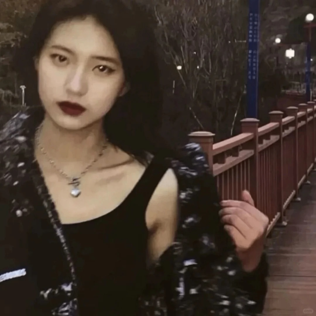 Catherine (cinderellacindyd.lens) Lens social identity (.lens handle) PFP