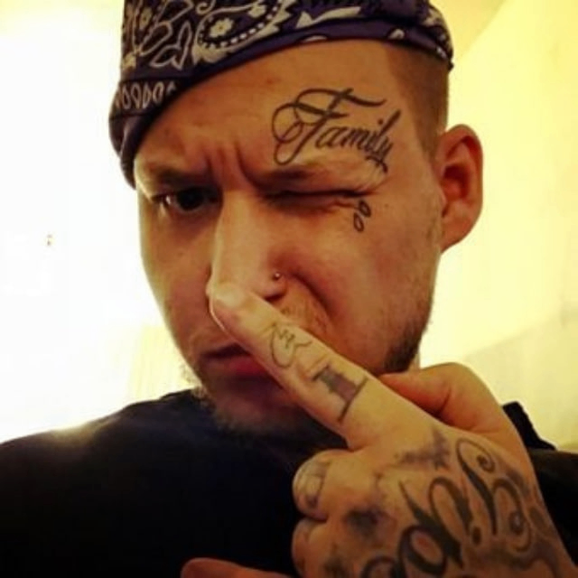 stral (stral.lens) Lens social identity (.lens handle) PFP