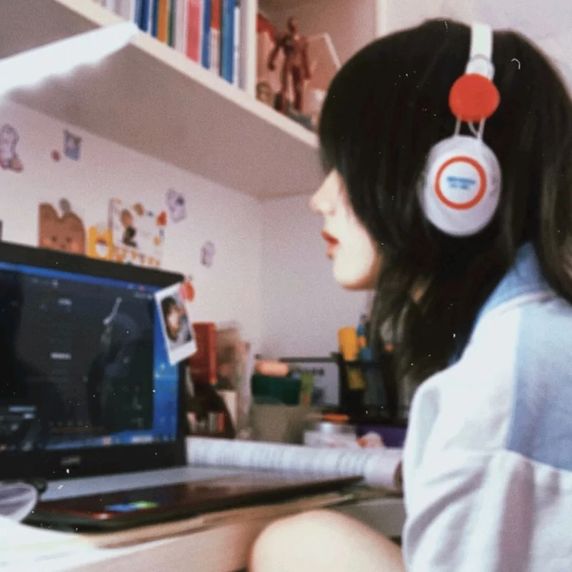 Aaron (tomorrowland21.lens) Lens social identity (.lens handle) PFP