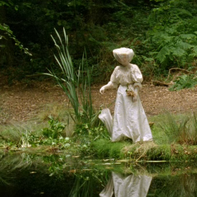 Amelia Lewis (deepbreath.lens) Lens social identity (.lens handle) PFP