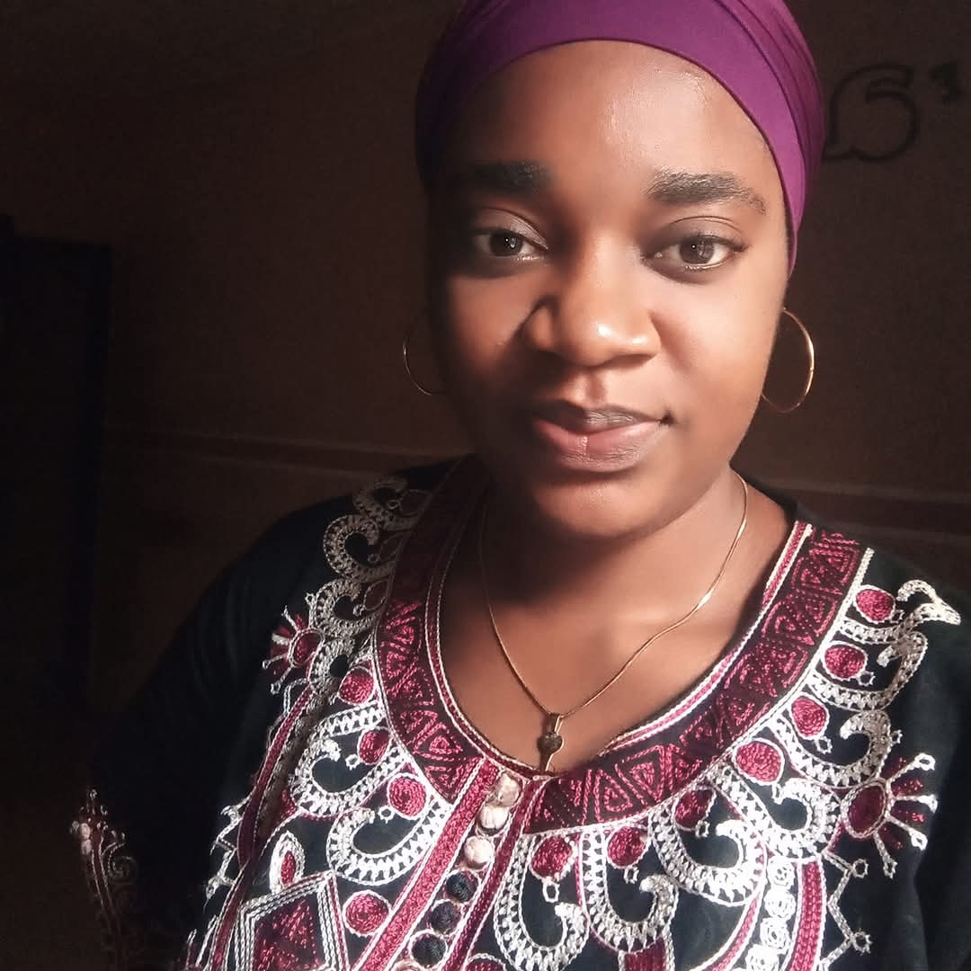 Olayinka Adeseolu (yinlox.lens) Lens social identity (.lens handle) PFP