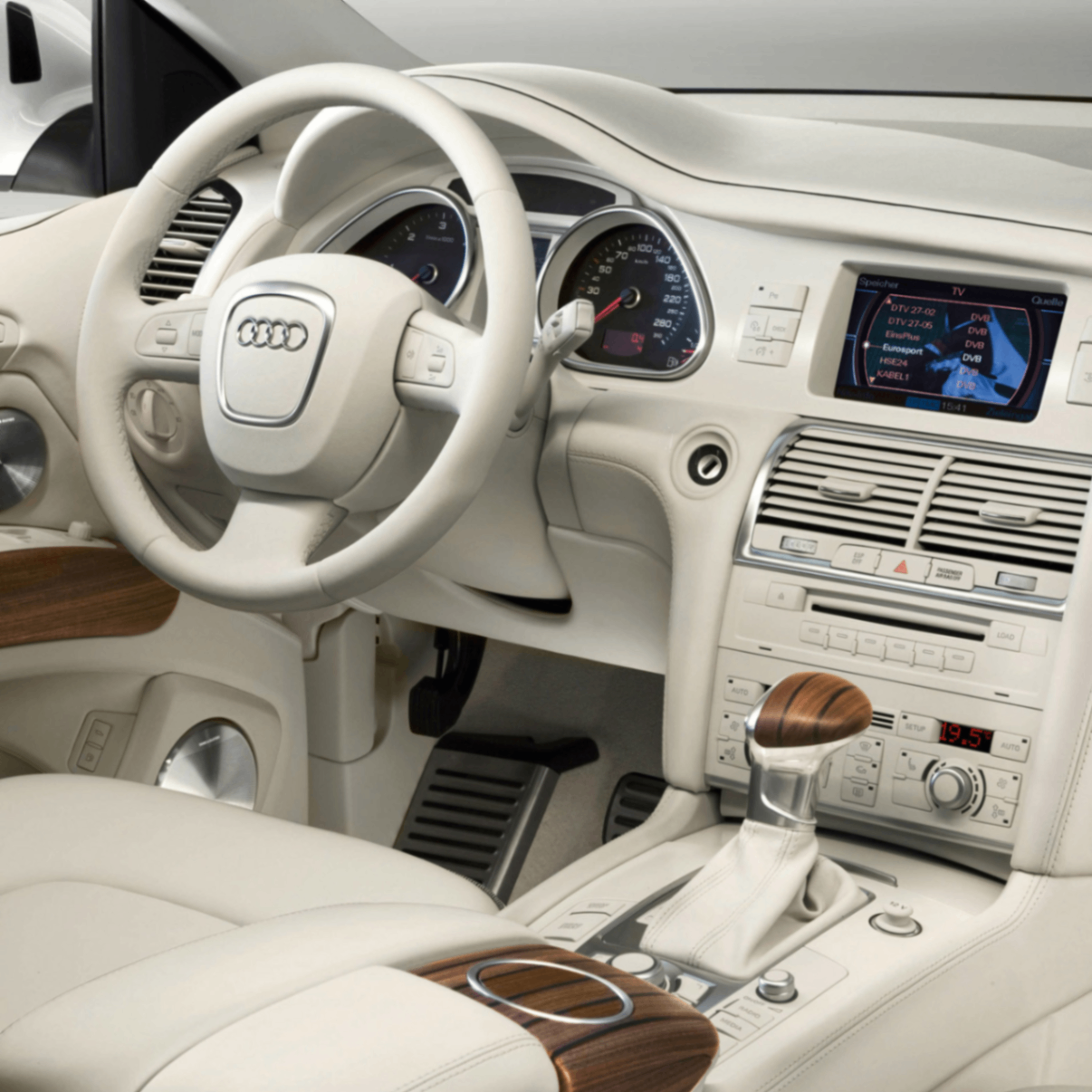 Victor (victoryarich.lens) Lens social identity (.lens handle) PFP