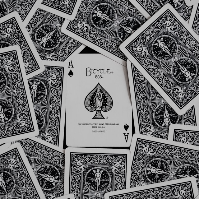 Maverick (zephyro.lens) Lens social identity (.lens handle) PFP