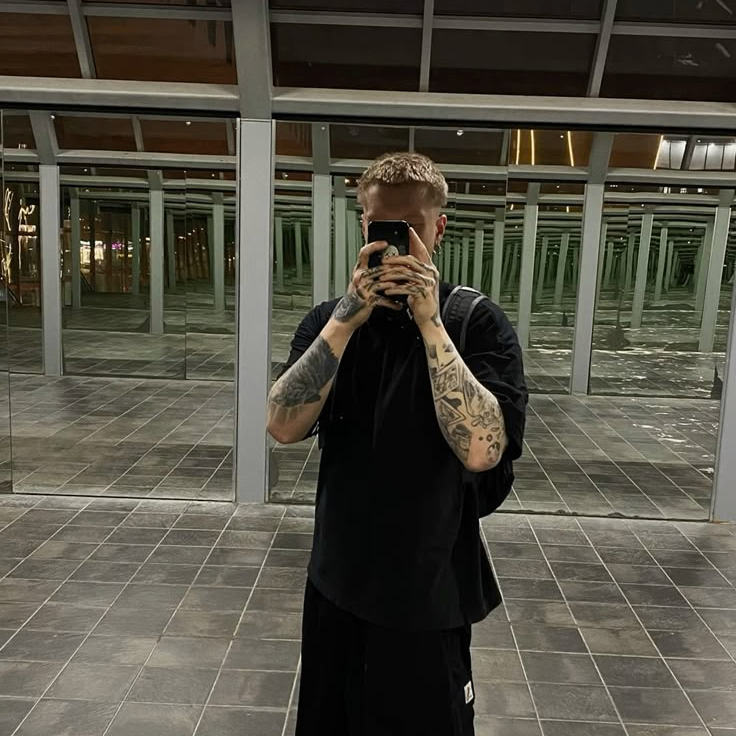 rabbit (rabbitgole.lens) Lens social identity (.lens handle) PFP