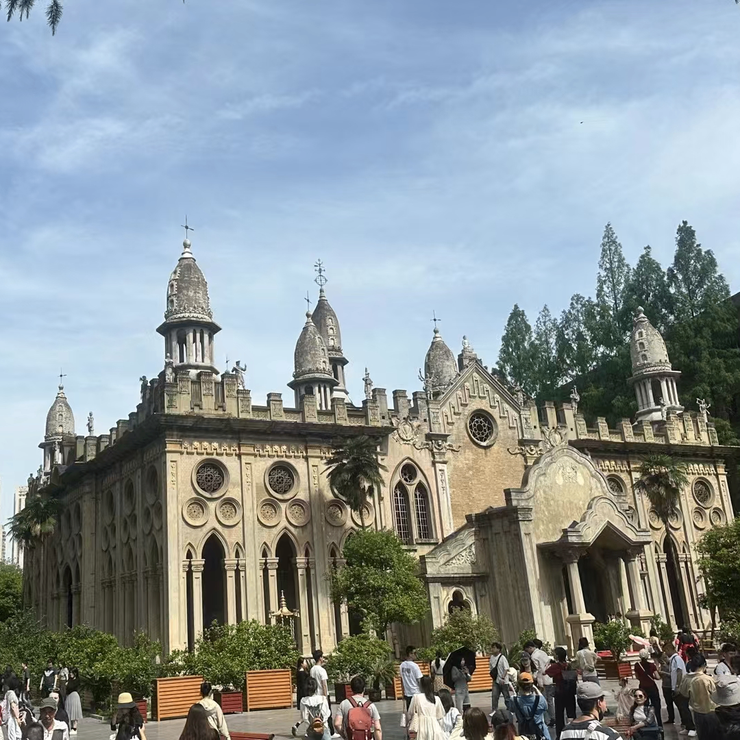 Vivian (vivi11.lens) Lens social identity (.lens handle) PFP