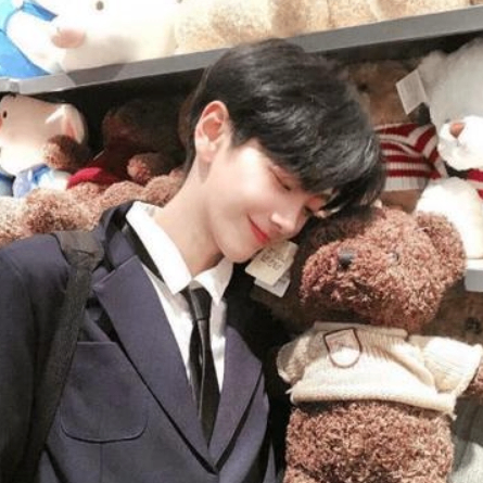 Georgia Hubbard (ttttr.lens) Lens social identity (.lens handle) PFP