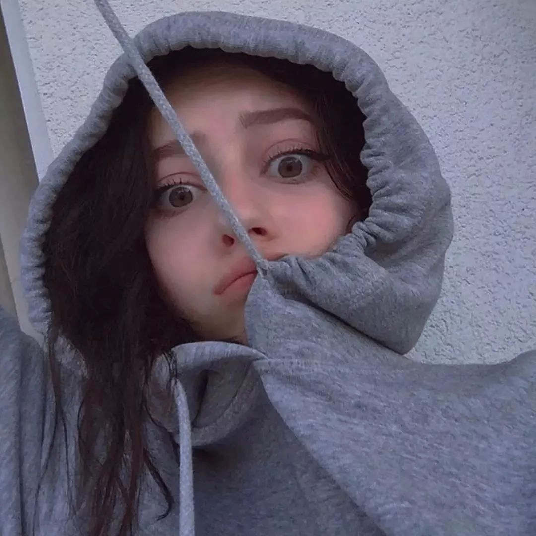 Deserted (christmass.lens) Lens social identity (.lens handle) PFP