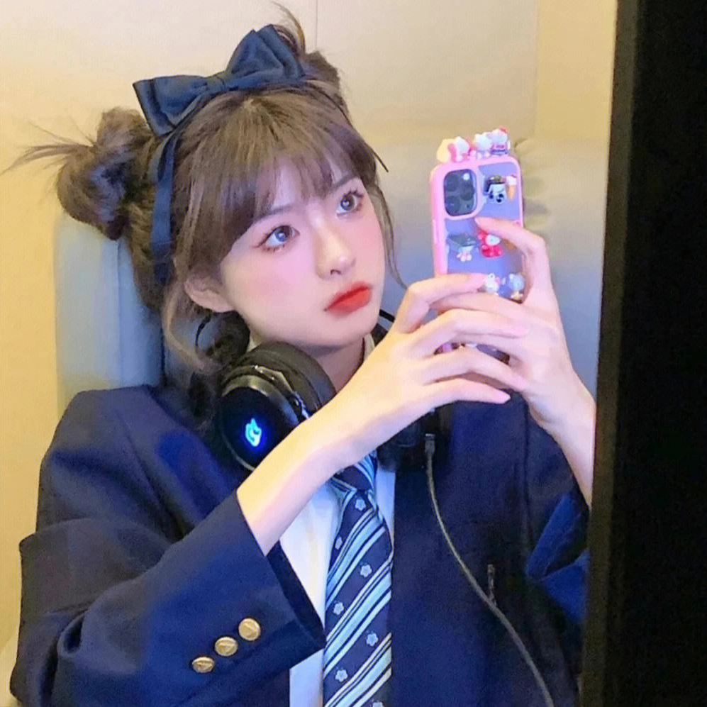 Caroline Catharine (pppph.lens) Lens social identity (.lens handle) PFP