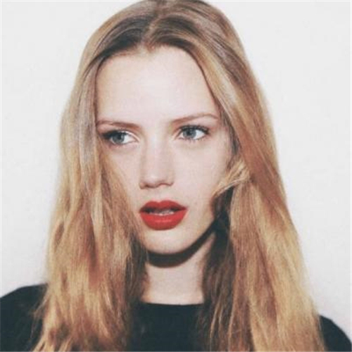 DominicAxel (lucaselizabeth.lens) Lens social identity (.lens handle) PFP