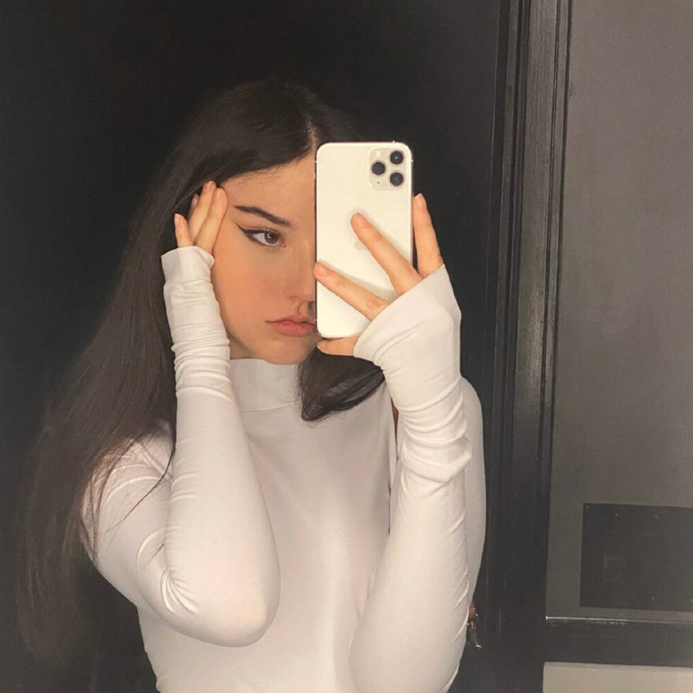 VictoriaPrice (victoriaprice.lens) Lens social identity (.lens handle) PFP