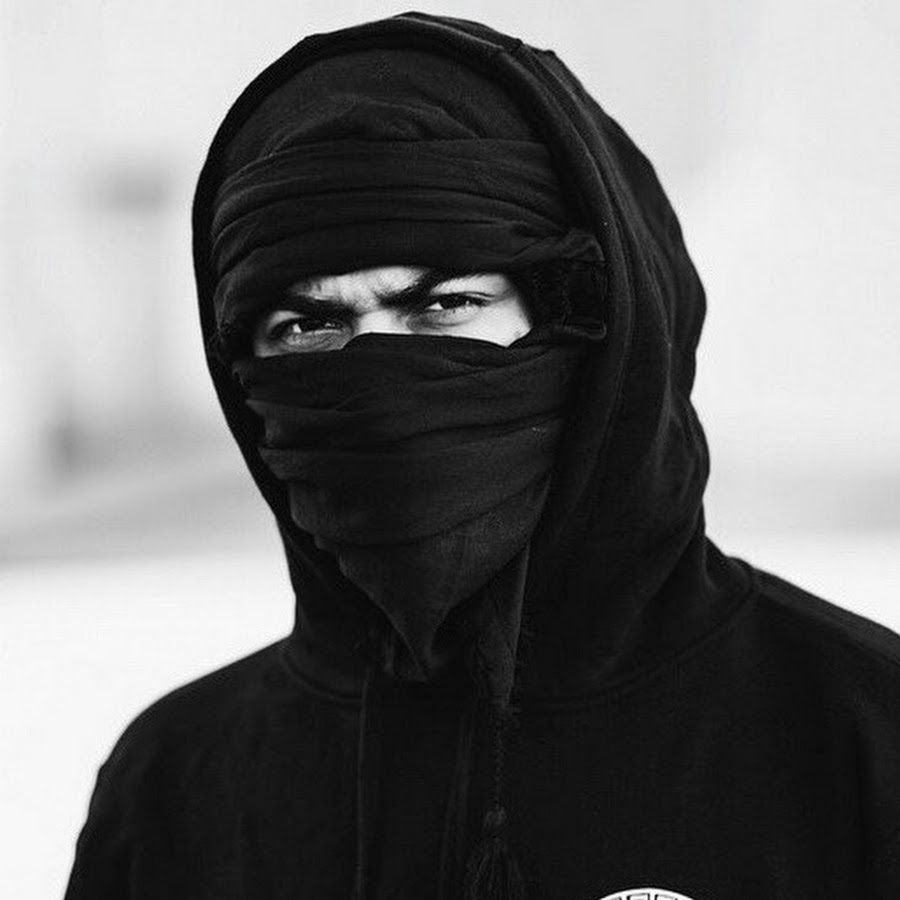 Smally (lineaman.lens) Lens social identity (.lens handle) PFP