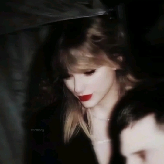 Reanna (reanna.lens) Lens social identity (.lens handle) PFP