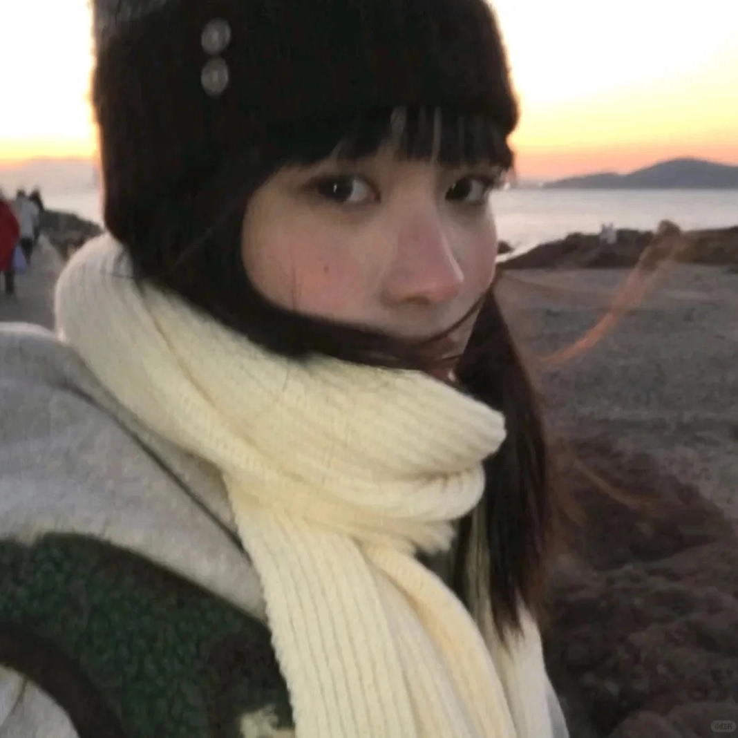 Diana (akjjjjhh.lens) Lens social identity (.lens handle) PFP