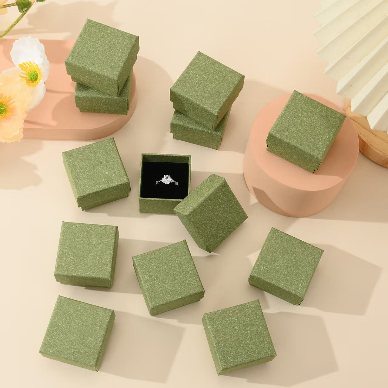 bch (yuryued.lens) Lens social identity (.lens handle) PFP