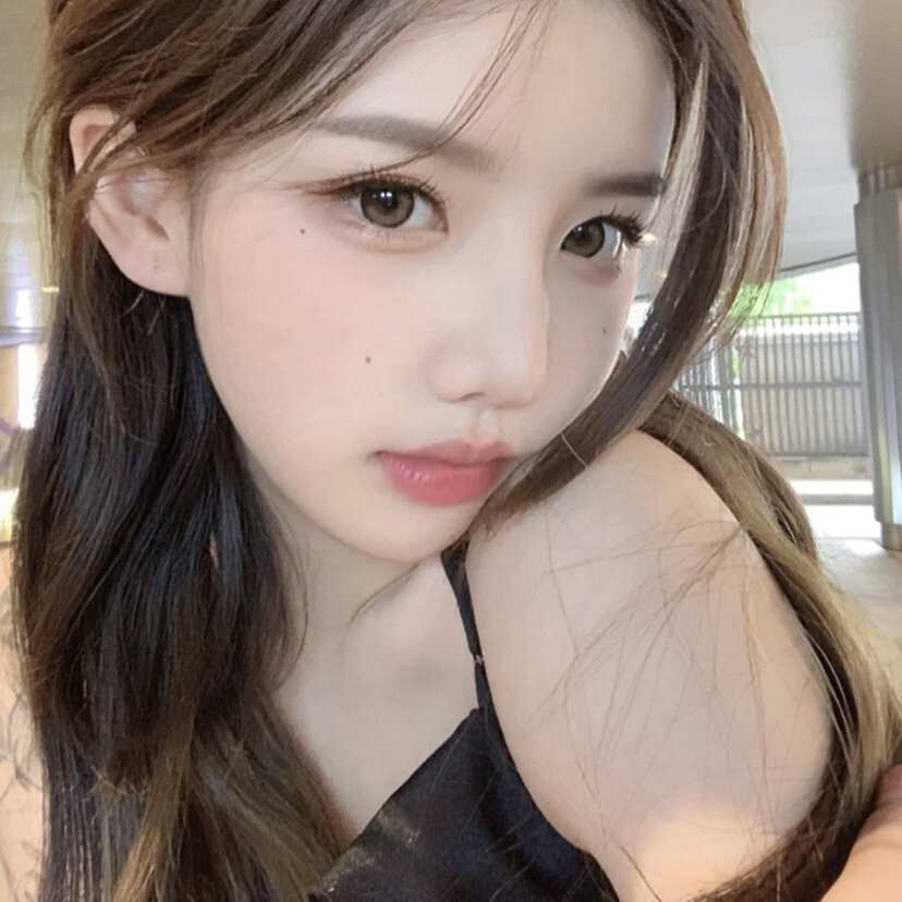 Sky (shimerstarry.lens) Lens social identity (.lens handle) PFP