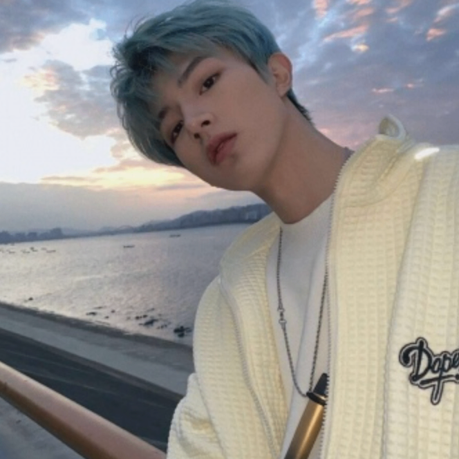 dxcgvhbjnk (looooo.lens) Lens social identity (.lens handle) PFP