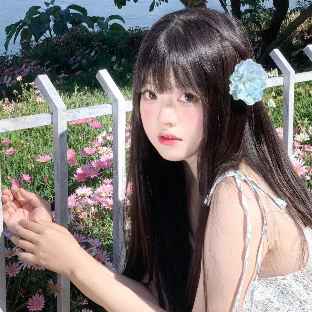 Adolph (violetwinni.lens) Lens social identity (.lens handle) PFP