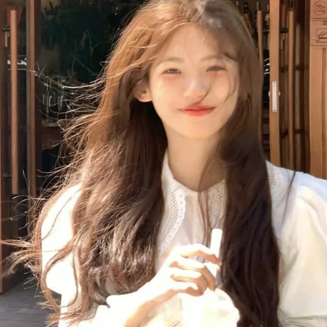 Aurora (mandyf.lens) Lens social identity (.lens handle) PFP