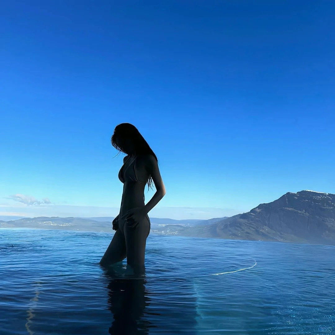 Eternity (lens4d.lens) Lens social identity (.lens handle) PFP