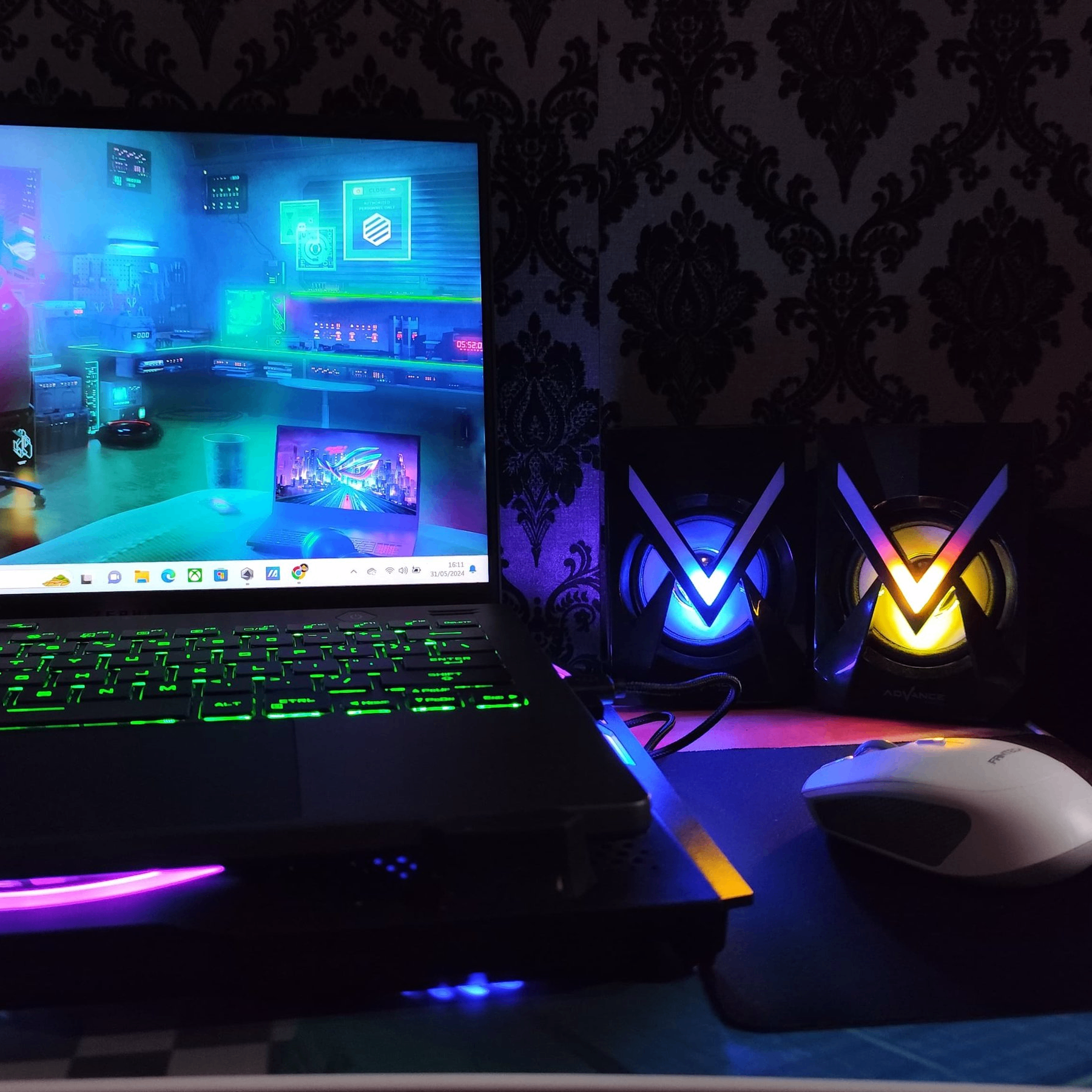 Mooneth (mooneth05.lens) Lens social identity (.lens handle) PFP