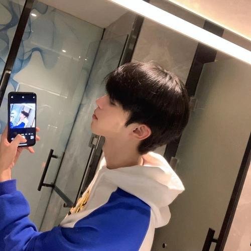 ItsDreTheKid (itsdrethekid.lens) Lens social identity (.lens handle) PFP