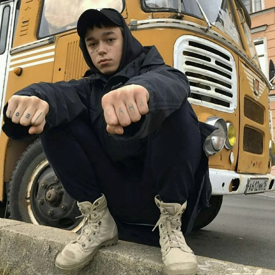 MedievalMaverick (courageouscompass.lens) Lens social identity (.lens handle) PFP