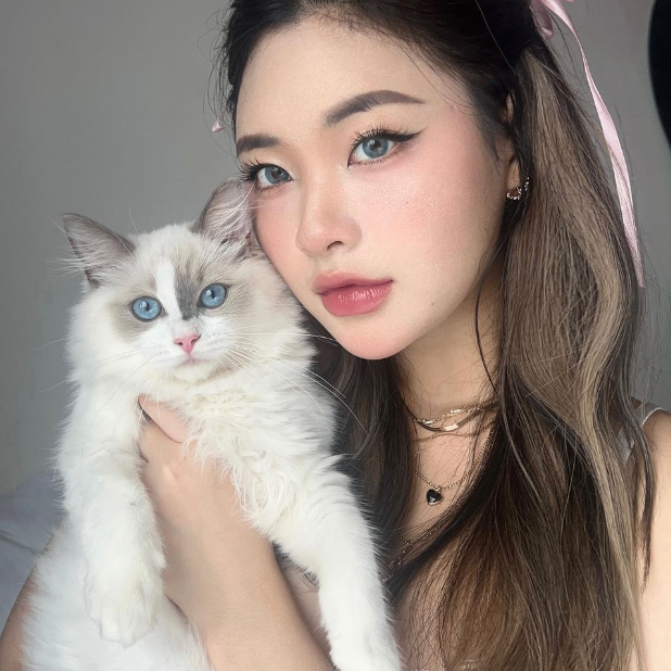 Iggy (motheriggy.lens) Lens social identity (.lens handle) PFP