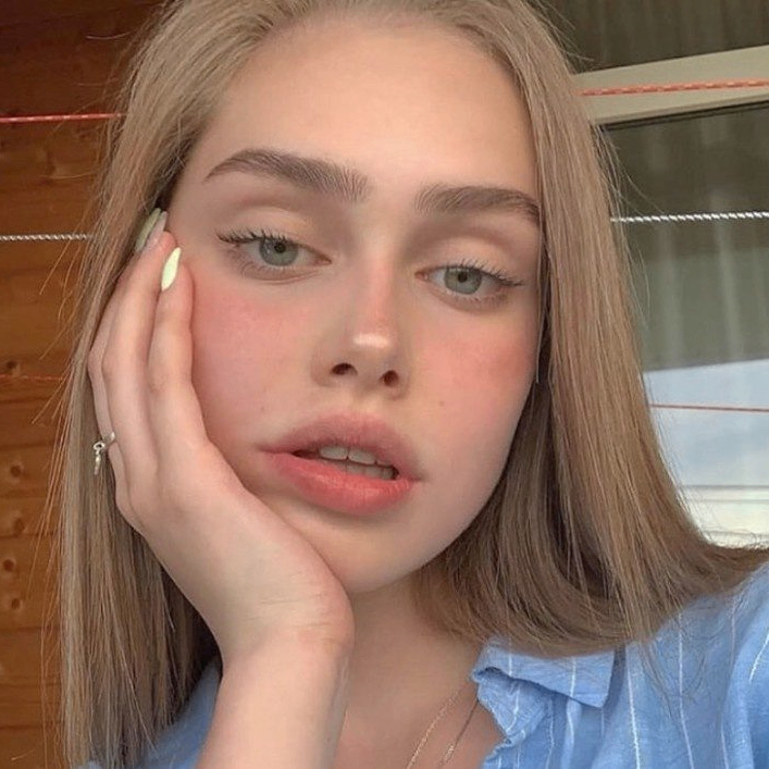 AriaSavannah (tomorrowland7.lens) Lens social identity (.lens handle) PFP