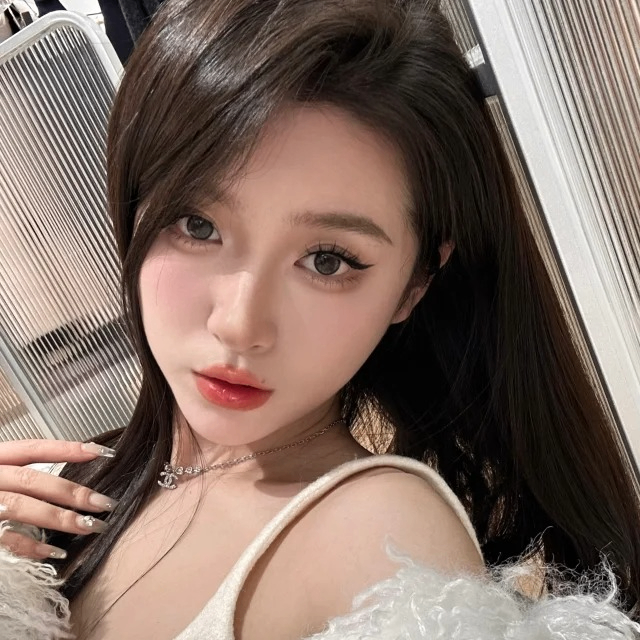 yoji (yojilqij.lens) Lens social identity (.lens handle) PFP