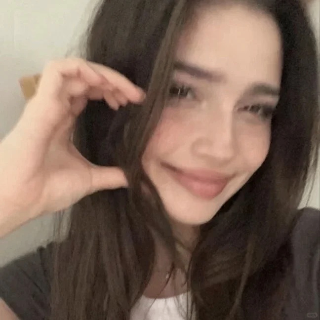 dshhef (geoffrey999.lens) Lens social identity (.lens handle) PFP