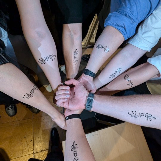 clear (bhhvcc.lens) Lens social identity (.lens handle) PFP