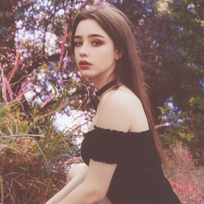 EvanXavier (pzhhp.lens) Lens social identity (.lens handle) PFP