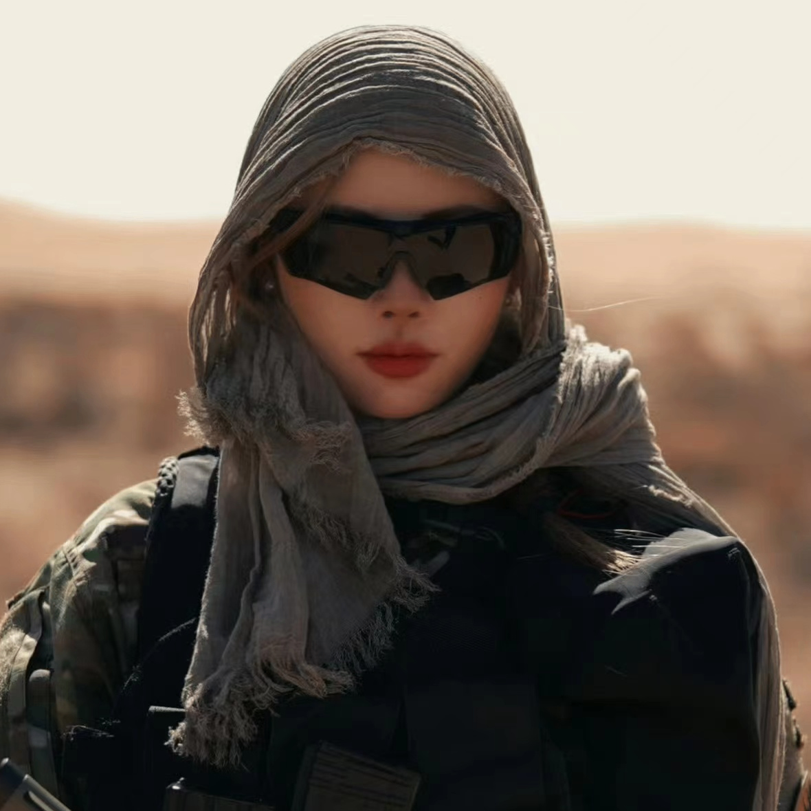 outdoors (theee.lens) Lens social identity (.lens handle) PFP