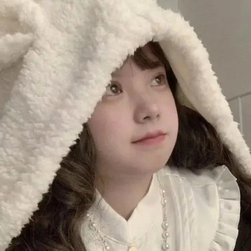 Annabelle Jordan (wwwwwl.lens) Lens social identity (.lens handle) PFP