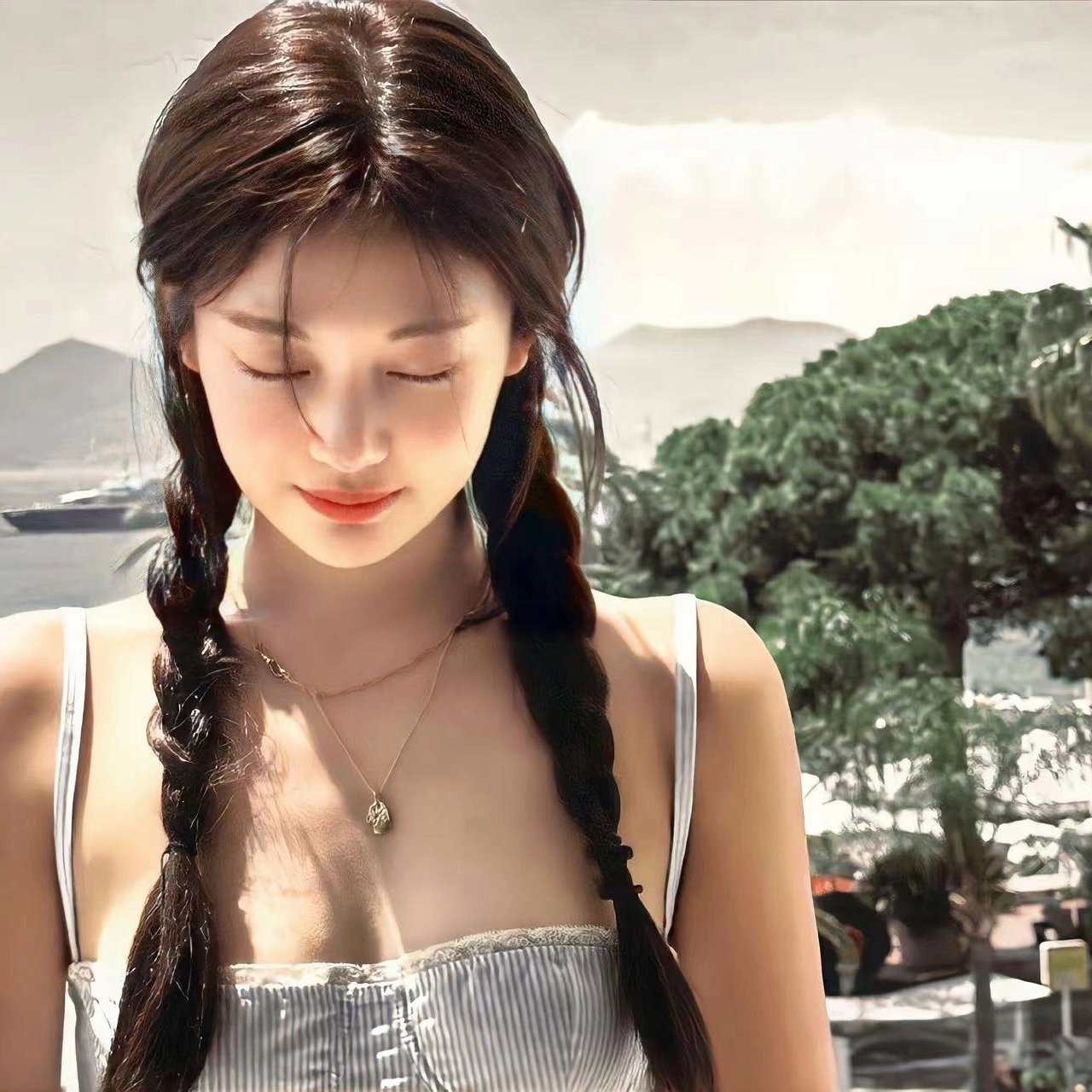 yinhe7 (yinhe7.lens) Lens social identity (.lens handle) PFP