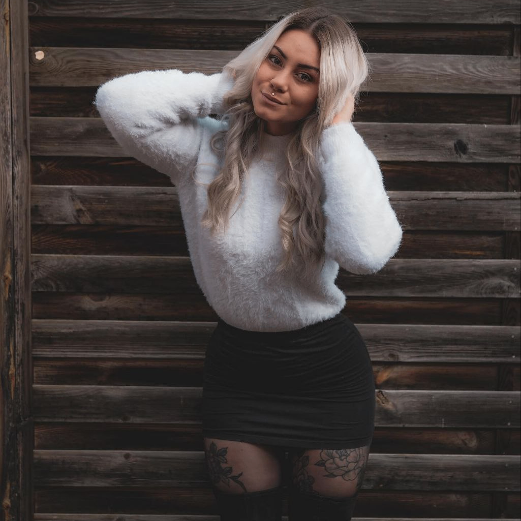 dani (dangalive.lens) Lens social identity (.lens handle) PFP