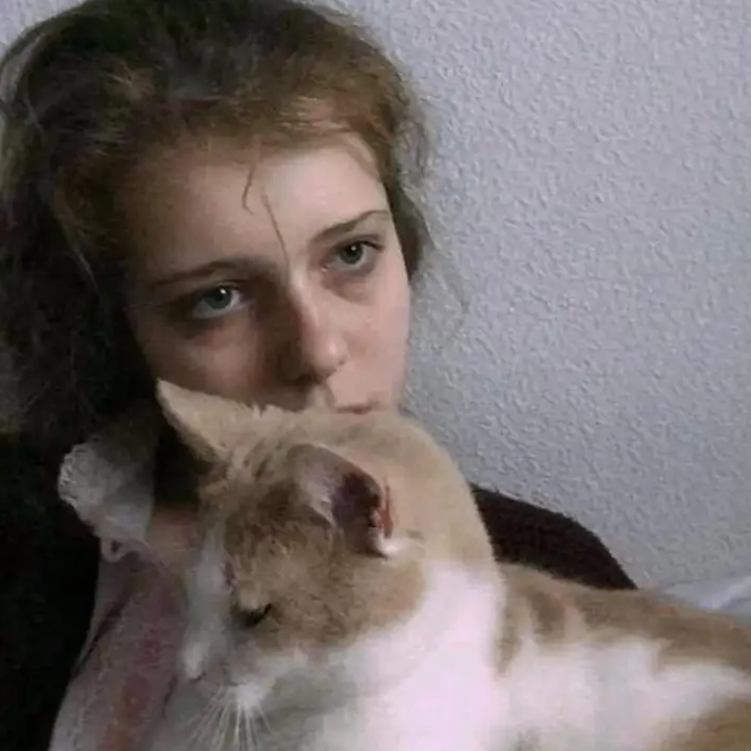 Lonely patients (commets.lens) Lens social identity (.lens handle) PFP