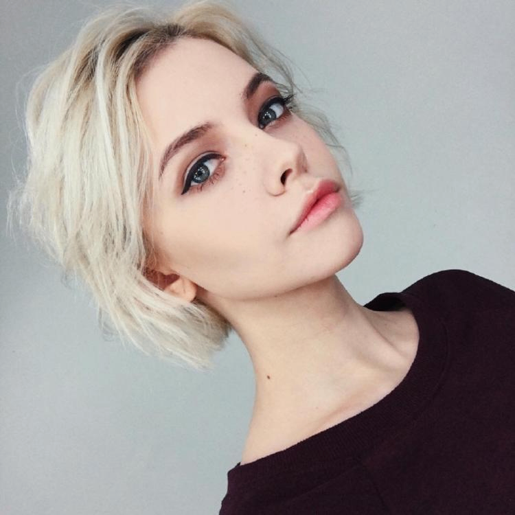 Miqi (junipertokyo.lens) Lens social identity (.lens handle) PFP